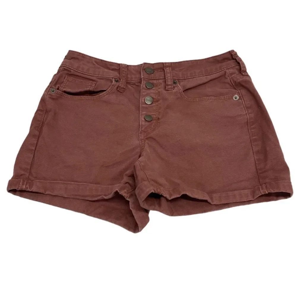 Universal Thread Button Front Shorts